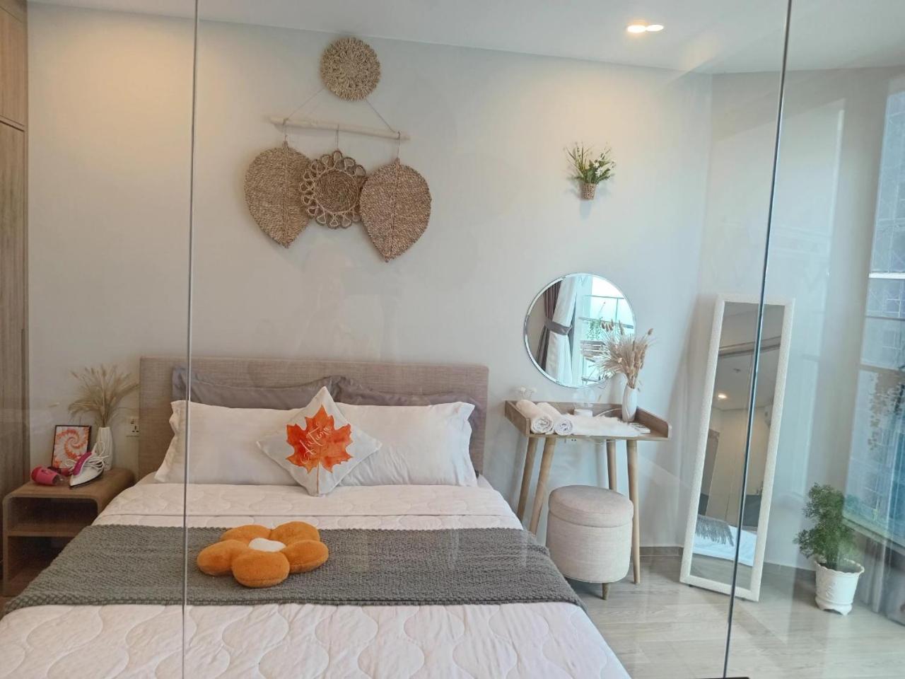 My Duyen - Ho 5 Sao The Song Apartment